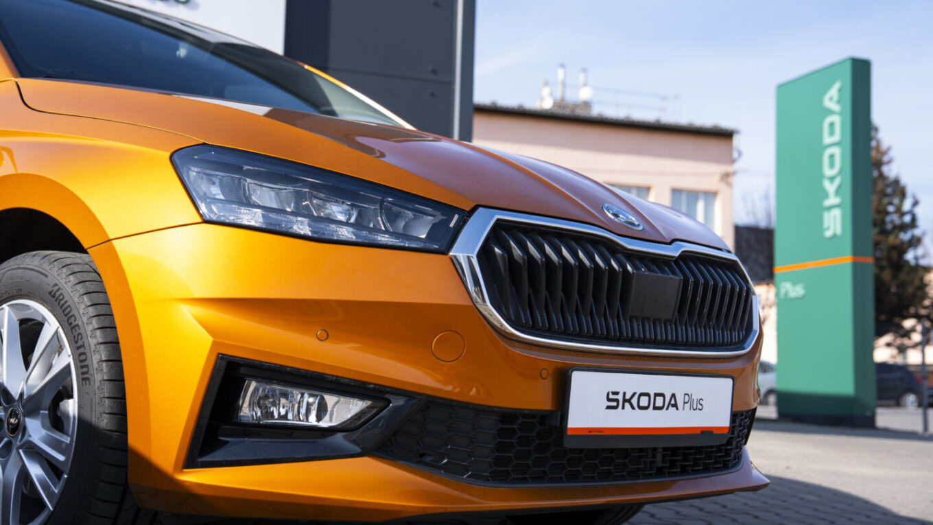 260224_Skoda-Plus-potvrdila-silnou-pozici-na-ceskem-trhu-ojetych-automobilu-i-v-roce-2025