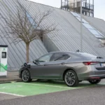 Škoda posílá Superb iV na vrchol: přichází nový plug-in hybrid s výkonem 200 kW