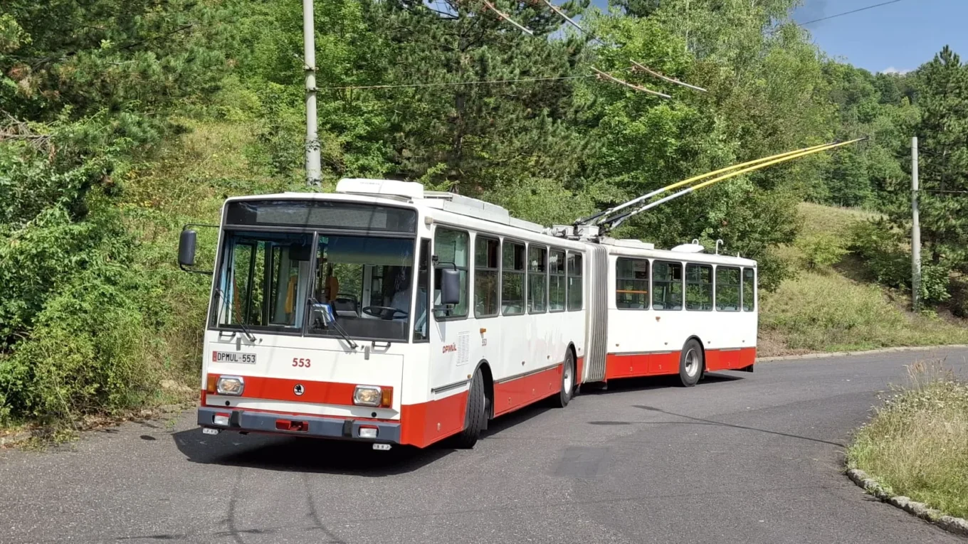 Staré trolejbusy znovu v akci. Ústí nad Labem posílá historická vozidla na pravidelné linky