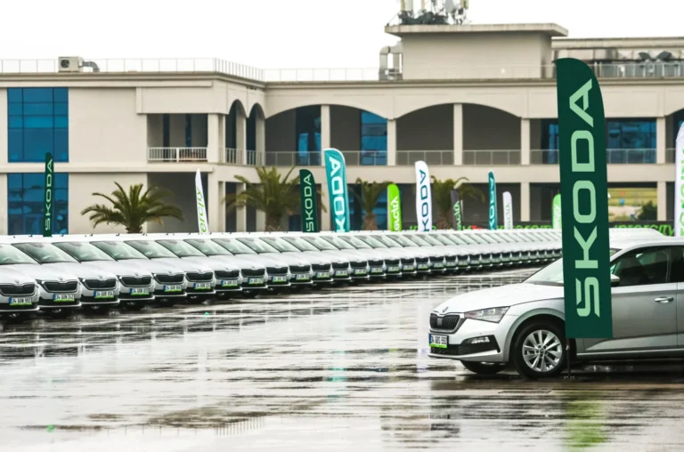 Dvě ze tří aut míří k firmám. Škoda vysvětluje, proč je ve fleetech tak silná