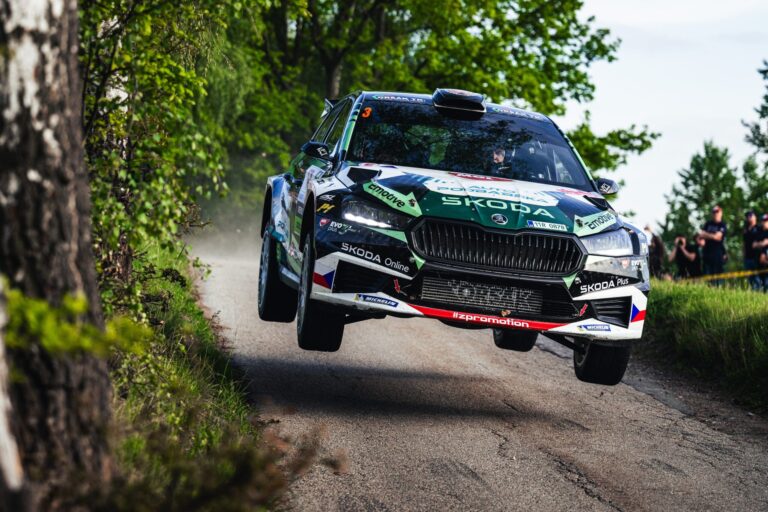 Rally Hustopeče rozhodne o první polovině sezony. Týmy Škoda míří mezi vinice pro vítězství