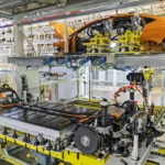 Česká výroba aut letos roste. Hybridy už tvoří více než pětinu produkce