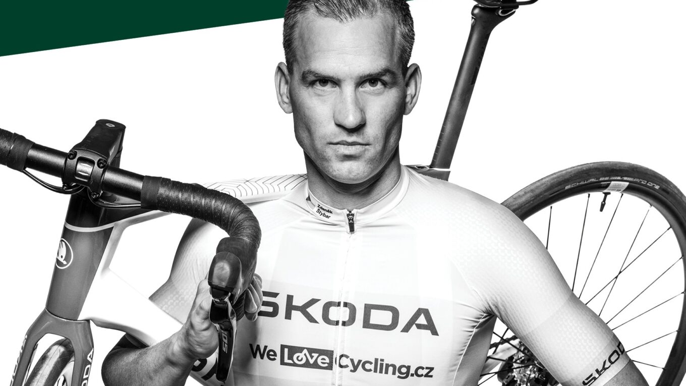260707 Skoda Auto Vyzdvihuje Emoce Tour De France A Jejiho Zakulisi Unikatni Serii Cernobilych Fotografii 1 D46F0F36