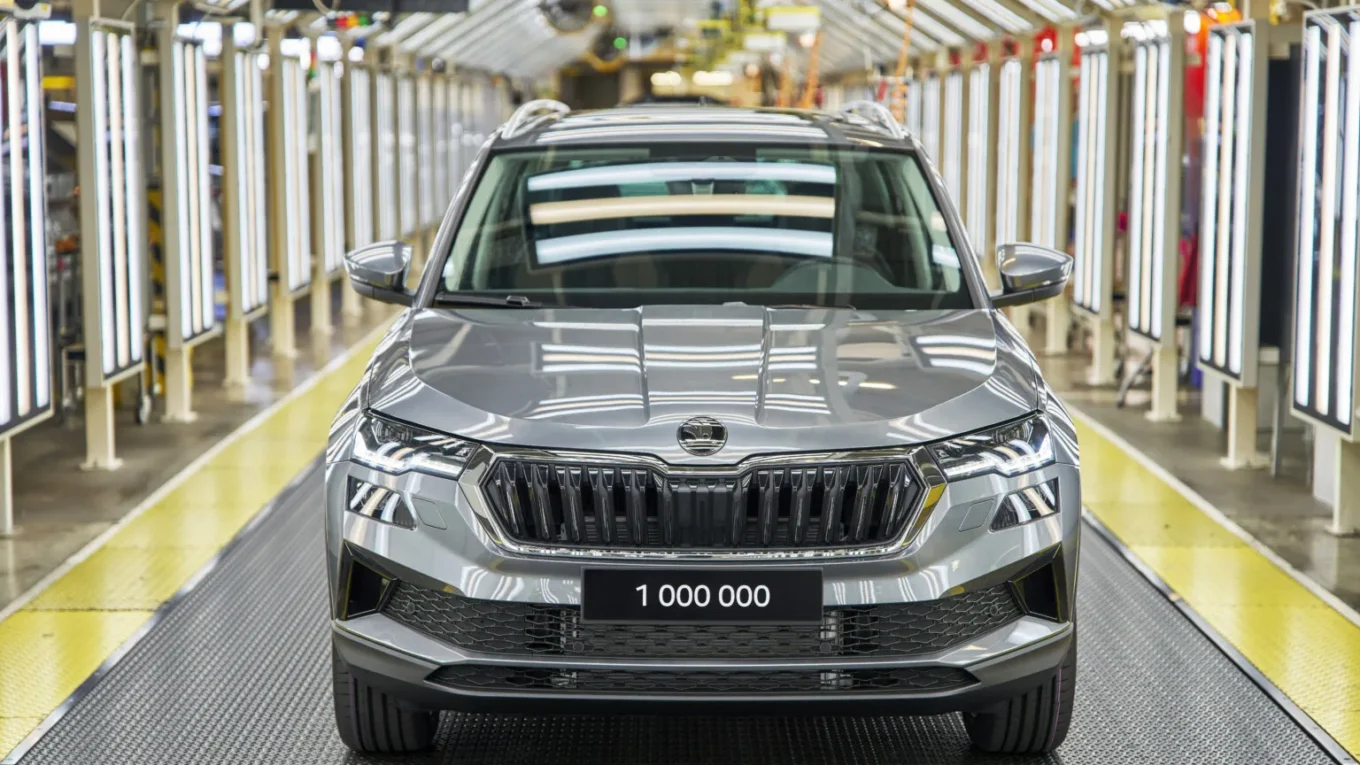 Škoda vyrobila miliontý Karoq. Potvrdila i novou generaci, přijde na přelomu let 2027 a 2028