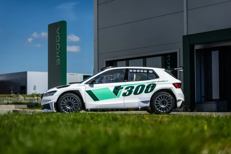 Třístá Škoda Fabia RS Rally2 je na světě. Putuje k jednomu z nejúspěšnějších Španělů