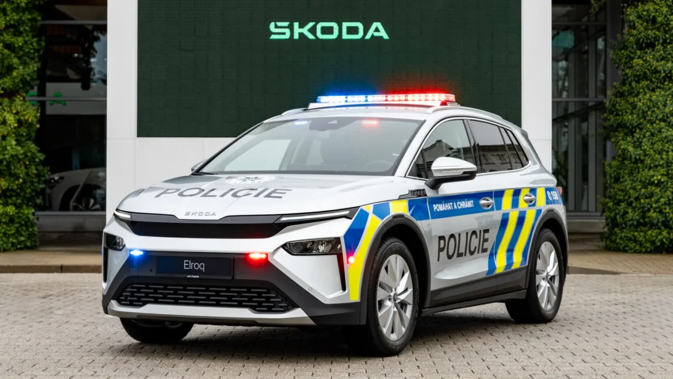 Policie na jihu Čech testuje elektrickou Škodu Elroq. Nasadila ji na D3 i do ulic Budějovic
