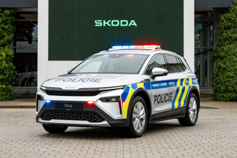 Policie na jihu Čech testuje elektrickou Škodu Elroq. Nasadila ji na D3 i do ulic Budějovic